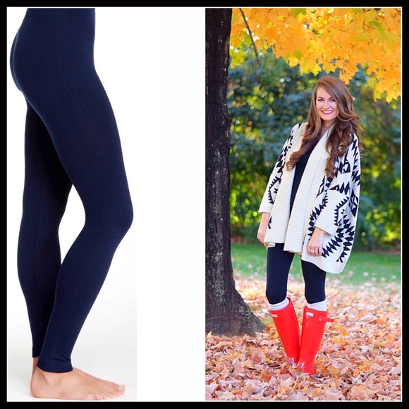 ❌SOLD❌SEAMLESS LEGGINGS Navy Blue - Picture 7 of 7